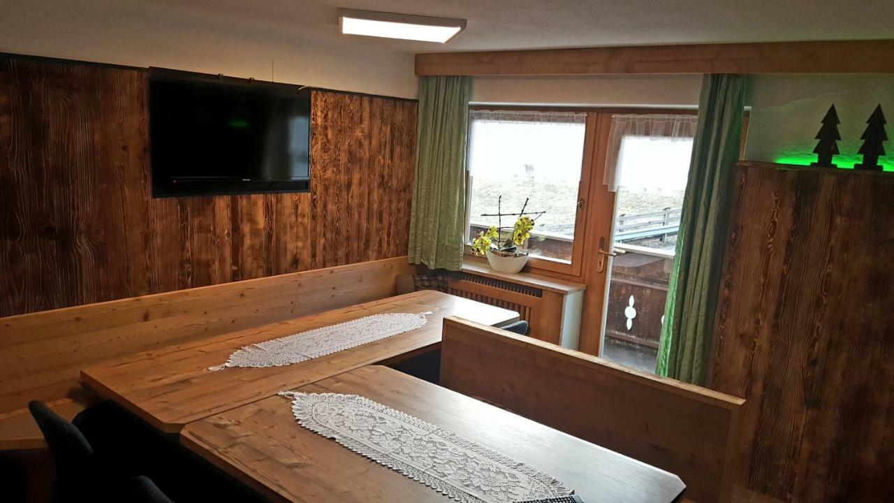 Xl Appartements Steinhaus Cadipietra Exterior foto